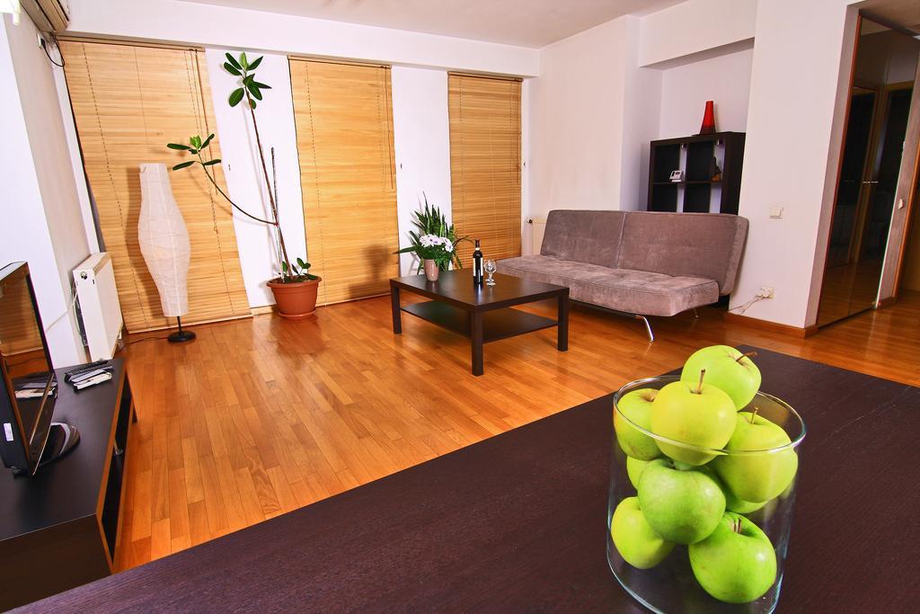 Nirvana Accommodation Bucarest Exterior foto