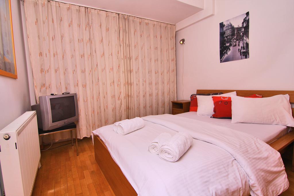Nirvana Accommodation Bucarest Exterior foto