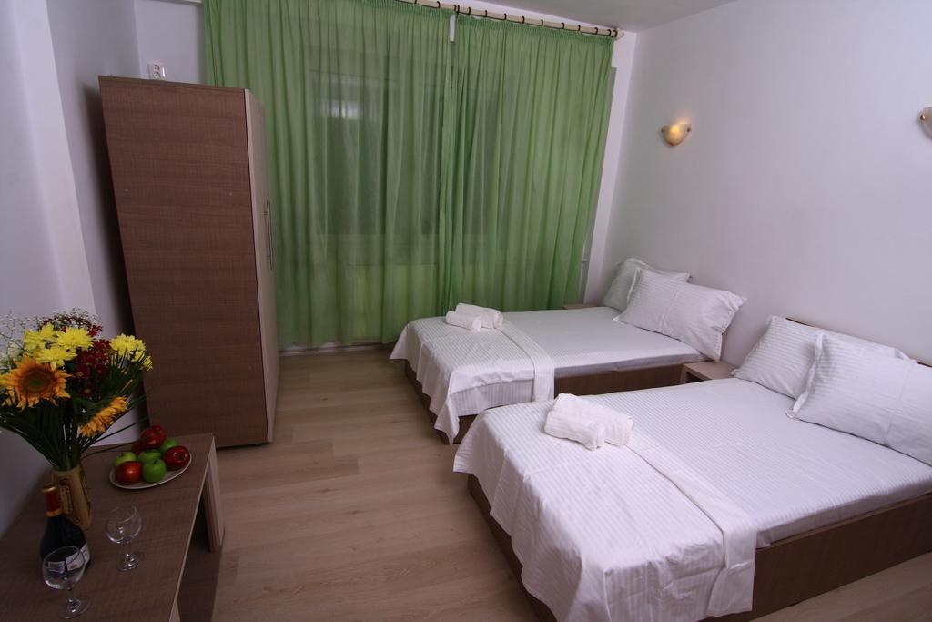 Nirvana Accommodation Bucarest Exterior foto