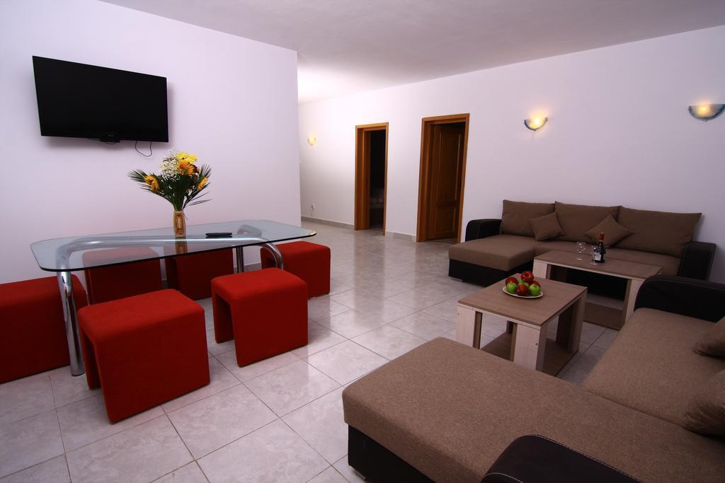 Nirvana Accommodation Bucarest Habitación foto