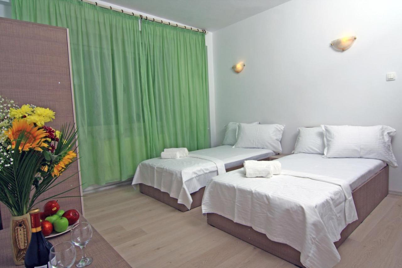 Nirvana Accommodation Bucarest Exterior foto