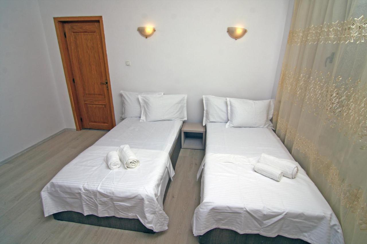 Nirvana Accommodation Bucarest Exterior foto