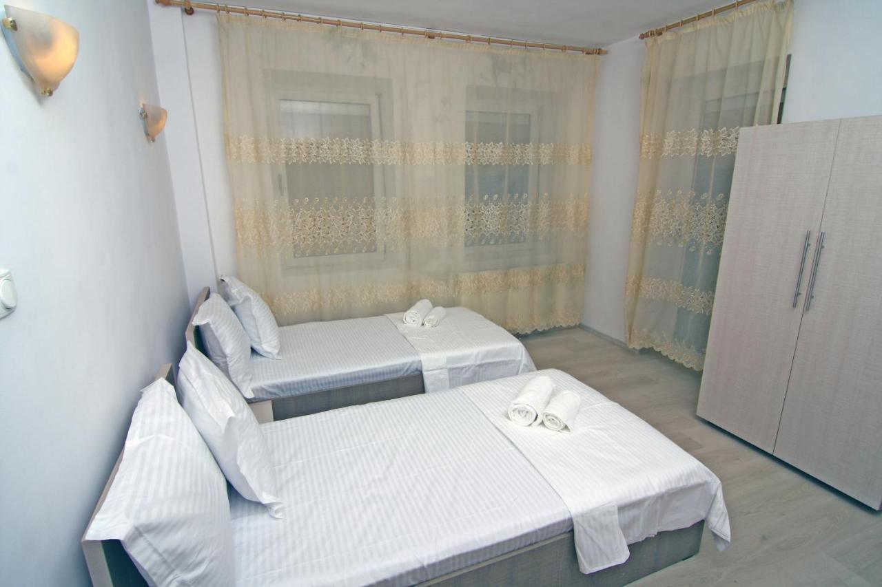 Nirvana Accommodation Bucarest Exterior foto
